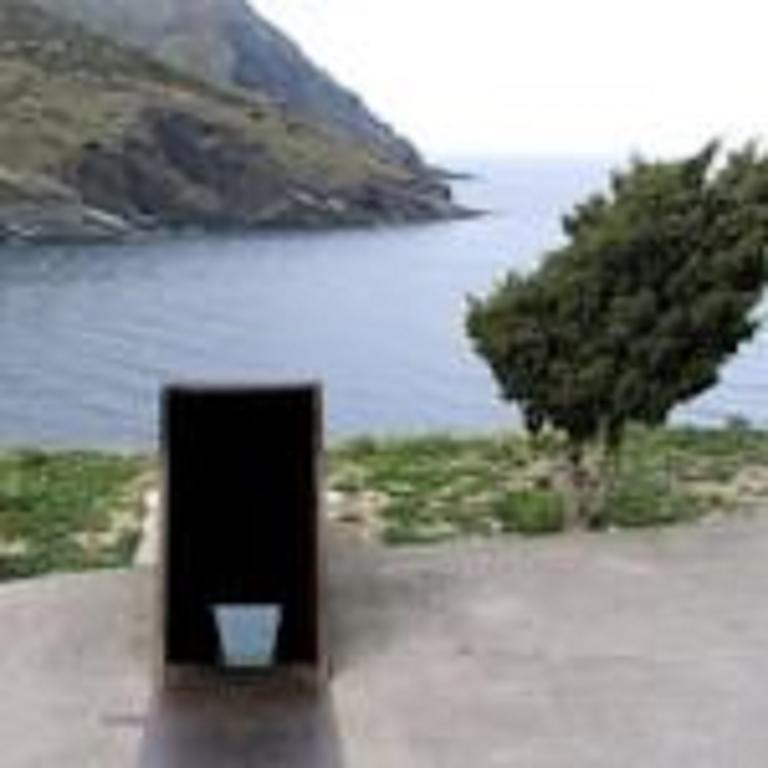Hotel la Masia Portbou Bagian luar foto