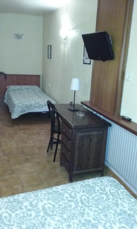 Hotel la Masia Portbou Bagian luar foto