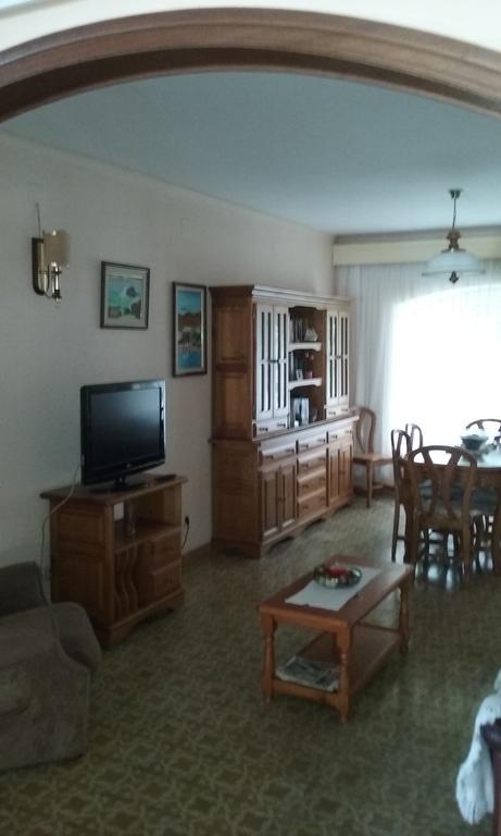 Hotel la Masia Portbou Bagian luar foto