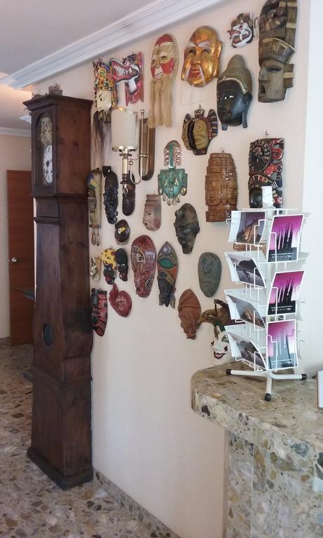 Hotel la Masia Portbou Bagian luar foto