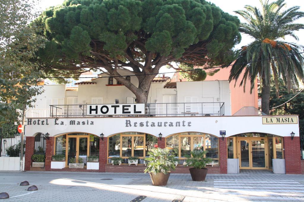 Hotel la Masia Portbou Bagian luar foto